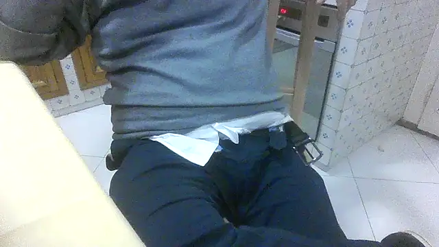 polloiw online show from November 29, 2025, 10:54 pm