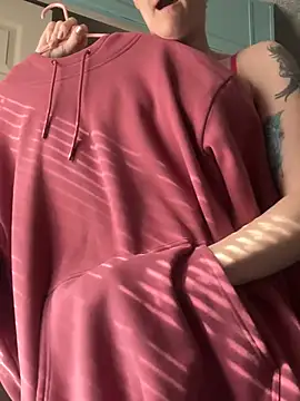 lolabunny9 online show from February 20, 2026, 3:14 pm