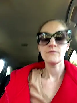 lolabunny9 online show from November 16, 2025, 6:45 pm