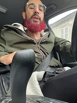 Snapshot of Av0caT chatting on February 24, 2026, 12:28 pm Av0caT online show from February 24, 2026, 12:28 pm