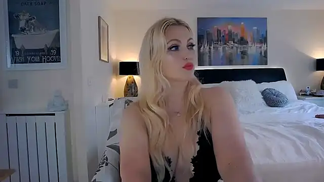 Snapshot of AlbanyWhite chatting on June 3, 2026, 2:33 pm AlbanyWhite online show from June 3, 2026, 2:33 pm