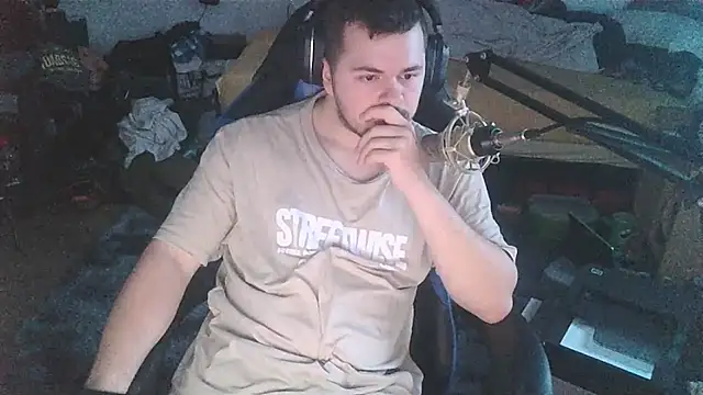 sven7962 online show from November 24, 2025, 9:04 pm