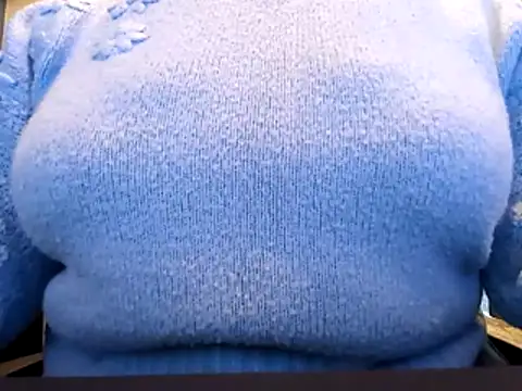 Snapshot of SensualATease chatting on October 24, 2025, 4:06 pm SensualATease online show from October 24, 2025, 4:06 pm