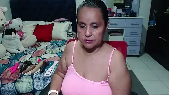 pervert mommy  online show from October 21, 2025, 10:36 am