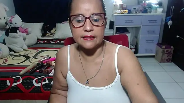 pervert mommy  online show from March 31, 2026, 10:28 am