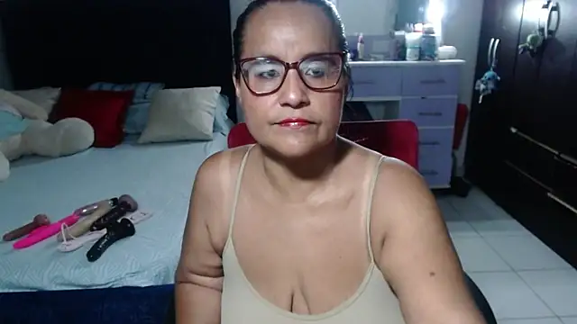 pervert mommy  online show from February 3, 2026, 10:42 am