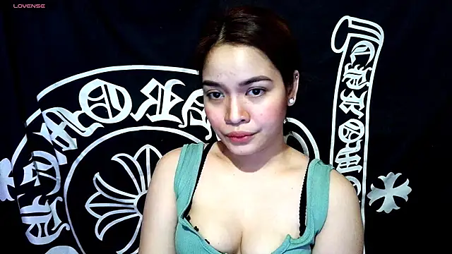  preciousmoira  online show from May 22, 2026, 1:14 am