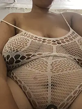 XHotJuicyBootyXX online show from April 24, 2026, 10:17 am