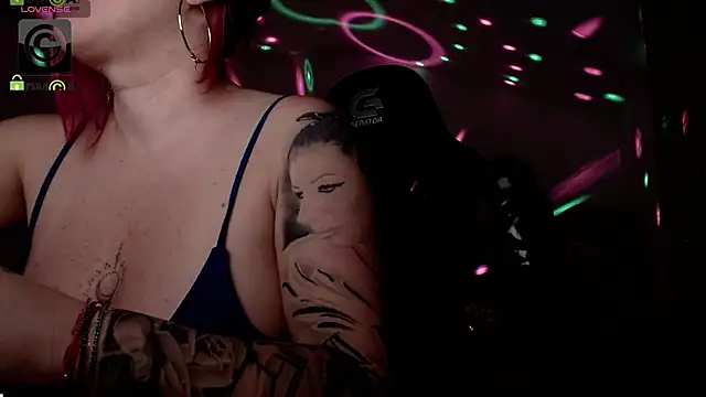 SonyaDevon online show from April 19, 2026, 3:07 am