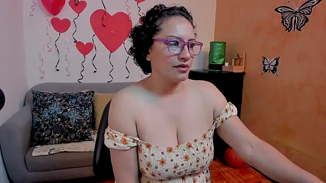 scarlet wet online show from February 21, 2026, 9:28 pm