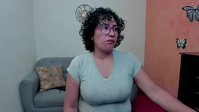 Snapshot of scarlet_wet chatting on May 16, 2026, 11:48 pm scarlet wet online show from May 16, 2026, 11:48 pm