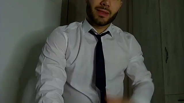 Snapshot of Justynn1 chatting on November 20, 2025, 6:03 am Justynn1 online show from November 20, 2025, 6:03 am