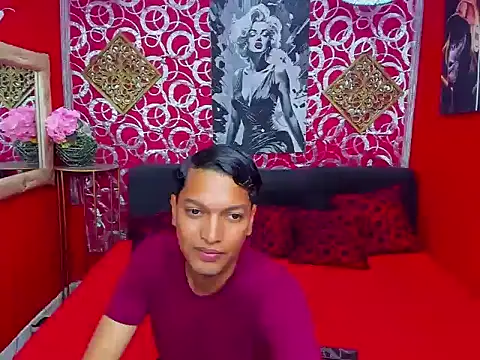 Snapshot of PEINBOYS chatting on July 7, 2026, 7:06 pm PEINBOYS online show from July 7, 2026, 7:06 pm