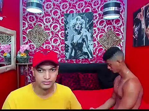Snapshot of PEINBOYS chatting on July 14, 2026, 7:20 pm PEINBOYS online show from July 14, 2026, 7:20 pm
