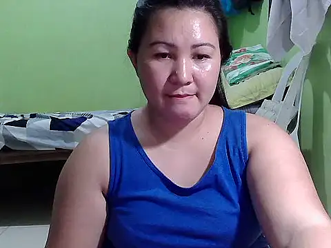 Snapshot of hornyclit_4u chatting on February 5, 2025, 10:51 am hornyclit 4u online show from February 5, 2025, 10:51 am