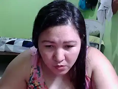 Snapshot of hornyclit_4u chatting on February 4, 2025, 10:54 am hornyclit 4u online show from February 4, 2025, 10:54 am