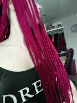 Frost foxy online show from December 15, 2025, 3:56 am