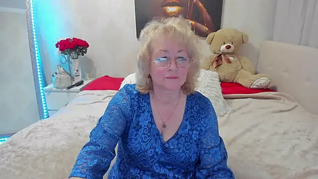 laylaroma online show from November 17, 2025, 2:32 pm