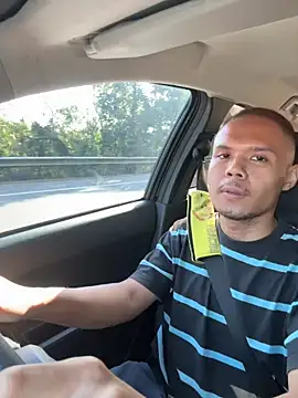 EllisZlatan online show from March 3, 2026, 9:27 am