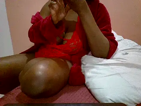 sexymiel online show from February 19, 2025, 6:43 pm