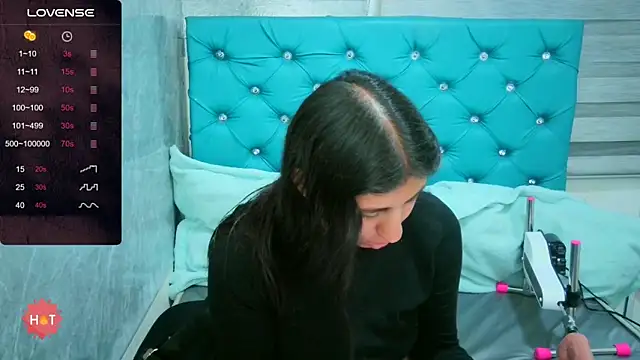 Snapshot of MAARYMOON chatting on February 17, 2026, 11:18 am MAARYMOON online show from February 17, 2026, 11:18 am