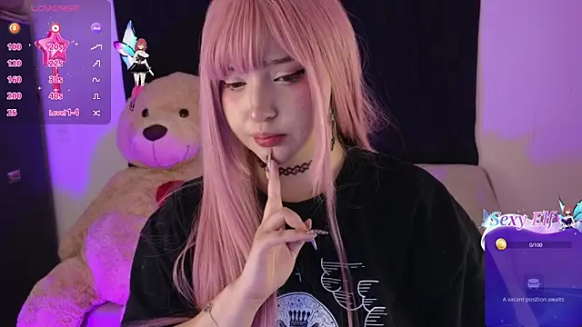Snapshot of KuroChan420 chatting on December 12, 2024, 9:08 am KuroChan420 online show from December 12, 2024, 9:08 am