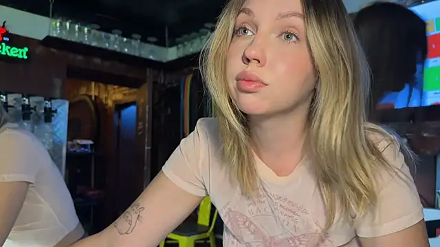 Snapshot of dirtypub chatting on October 16, 2025, 1:41 pm dirtypub online show from October 16, 2025, 1:41 pm