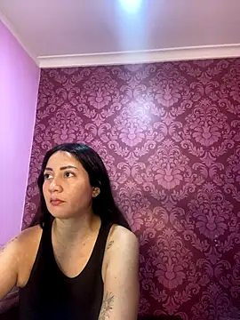 juliana diaz online show from October 20, 2025, 11:22 am