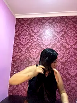 juliana diaz online show from December 2, 2025, 11:12 am