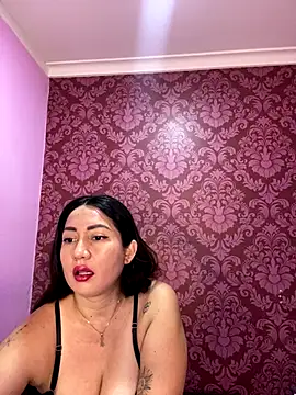 juliana diaz online show from November 26, 2025, 11:32 am