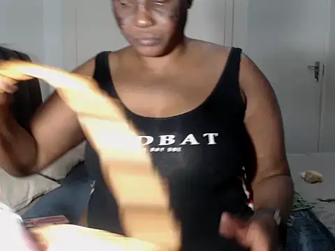 Snapshot of BigButtGodess chatting on January 16, 2026, 1:31 am BigButtGodess online show from January 16, 2026, 1:31 am