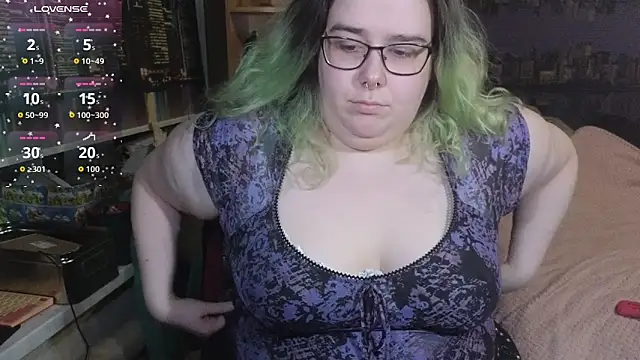 JannetPie online show from April 17, 2026, 10:34 pm