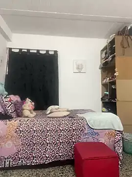 Snapshot of AlondraDiossa03 chatting on October 21, 2025, 10:25 am AlondraDiossa03 online show from October 21, 2025, 10:25 am