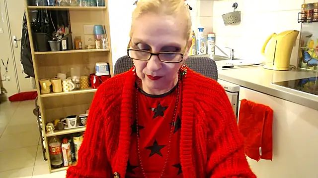 Snapshot of Ala-N-Dala chatting on December 2, 2025, 11:34 am Ala-N-Dala online show from December 2, 2025, 11:34 am