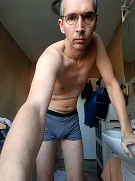 Snapshot of Geiler-boy313 chatting on March 18, 2026, 6:49 am Geiler-boy313 online show from March 18, 2026, 6:49 am