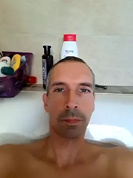 Snapshot of Geiler-boy313 chatting on October 3, 2025, 11:01 am Geiler-boy313 online show from October 3, 2025, 11:01 am