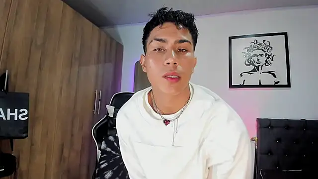 Snapshot of AlanNaughty chatting on February 1, 2026, 2:21 am AlanNaughty online show from February 1, 2026, 2:21 am