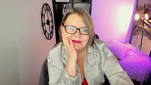 Shannonshine online show from April 8, 2026, 1:23 pm