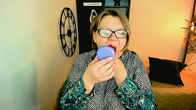 Shannonshine online show from March 1, 2026, 7:52 am