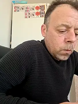 Snapshot of david_geam chatting on March 10, 2026, 10:08 am david geam online show from March 10, 2026, 10:08 am