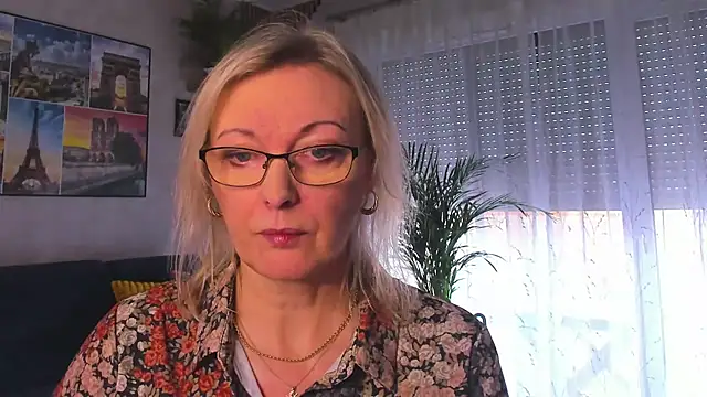 vanessa chat online show from February 9, 2026, 2:15 pm