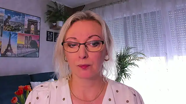 vanessa chat online show from May 12, 2026, 1:28 pm