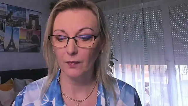 vanessa chat online show from February 25, 2025, 2:15 pm