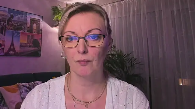 vanessa chat online show from February 12, 2025, 6:19 pm