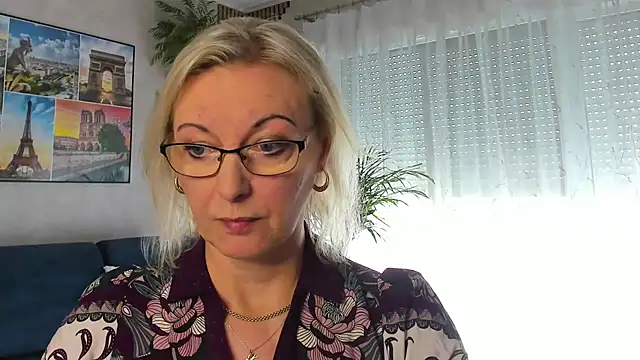 vanessa chat online show from May 17, 2026, 1:44 pm