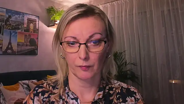 vanessa chat online show from February 6, 2025, 6:13 pm