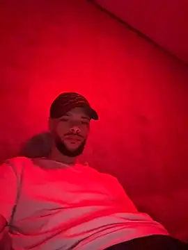 Lionayowe online show from April 5, 2026, 8:59 pm