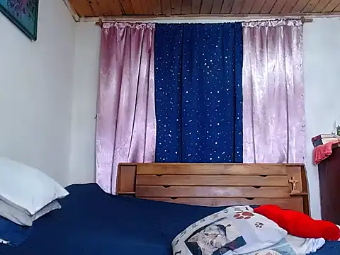 Snapshot of Princess_Ariahsquirty chatting on April 3, 2026, 8:10 am Princess Ariahsquirty online show from April 3, 2026, 8:10 am