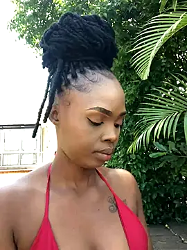 LuciousLips96 online show from October 8, 2025, 10:28 am