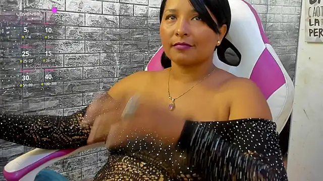 Snapshot of paola_ih chatting on July 20, 2026, 1:57 pm paola ih online show from July 20, 2026, 1:57 pm